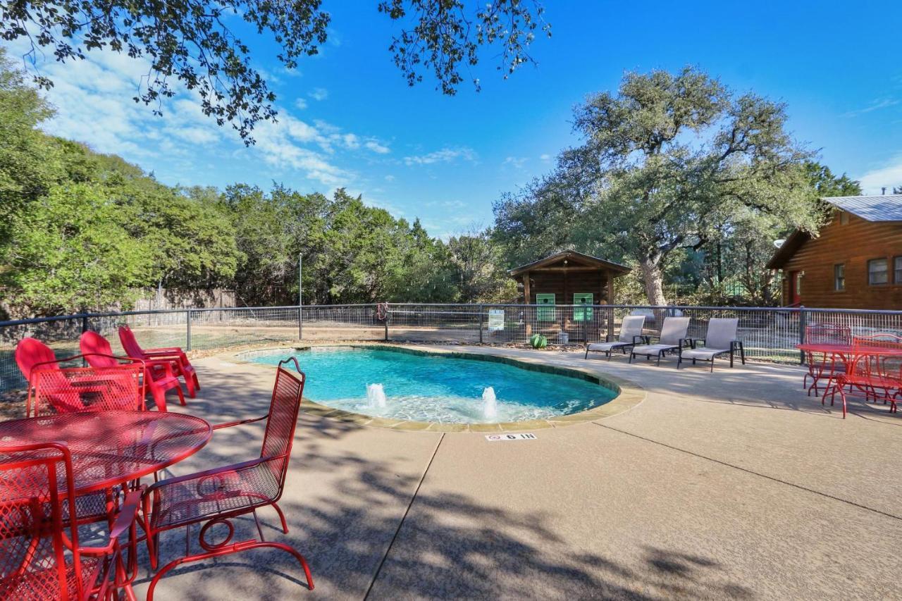 Wimberley Log Cabins Resort And Suites- The Oak Lodge Exterior foto