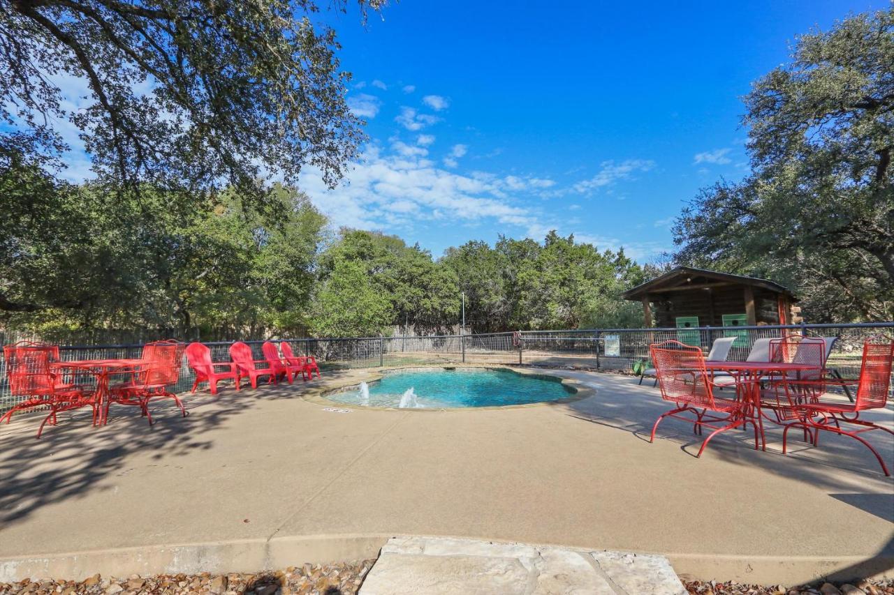 Wimberley Log Cabins Resort And Suites- The Oak Lodge Exterior foto